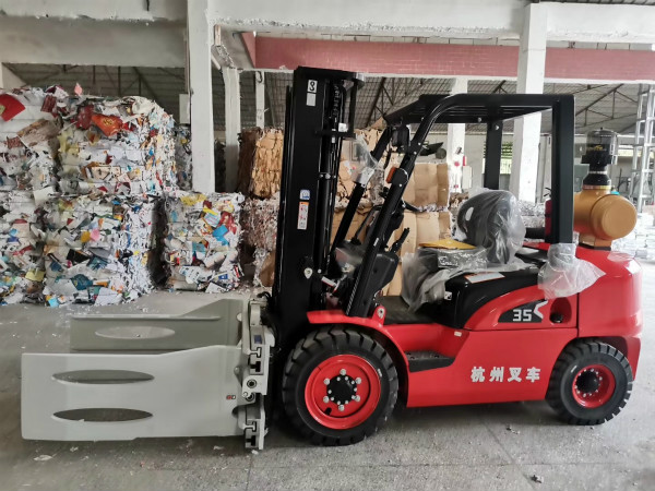 你的內(nèi)燃叉車柴油濾芯有在正確更換嗎？